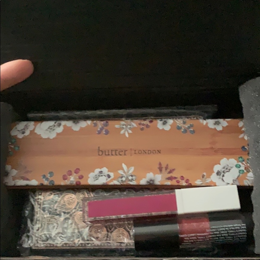 Make up bundle